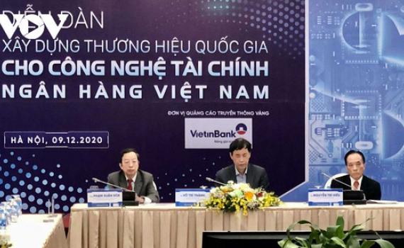 Ho&agrave;n thiện h&agrave;nh lang ph&aacute;p l&yacute; cho c&ocirc;ng nghệ t&agrave;i ch&iacute;nh ng&acirc;n h&agrave;ng