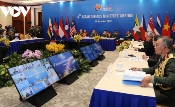 Qu&acirc;n đội c&aacute;c nước ASEAN hợp t&aacute;c chặt chẽ để đối ph&oacute; với Covid-19
