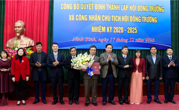 Th&agrave;nh lập Hội đồng v&agrave; Chủ tịch Hội đồng Trường Đại học Hoa Lư