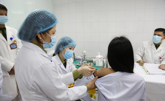 Tiếp tục thử nghiệm vắcxin ngừa COVID-19 Nano Covax nh&oacute;m liều 50mcg
