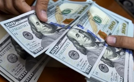 Tỷ gi&aacute; USD bật tăng trong phi&ecirc;n giao dịch cuối tuần
