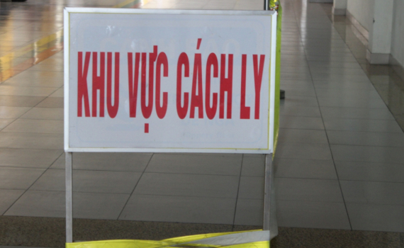 Việt Nam c&oacute; th&ecirc;m 3 ca mắc Covid-19 từ Ph&aacute;p về