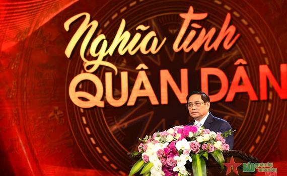 Nghĩa t&igrave;nh qu&acirc;n d&acirc;n l&agrave; gi&aacute; trị nội lực quan trọng g&oacute;p phần l&agrave;m n&ecirc;n chiến thắng (*)