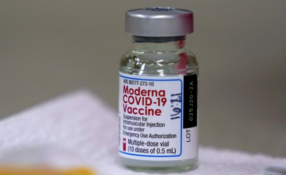 Ti&ecirc;m mũi 2 vắc xin Moderna cho người đã ti&ecirc;m mũi 1 Pfizer hoặc AstraZeneca