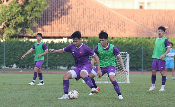 Tuyển Việt Nam hướng đến trận đấu với Campuchia