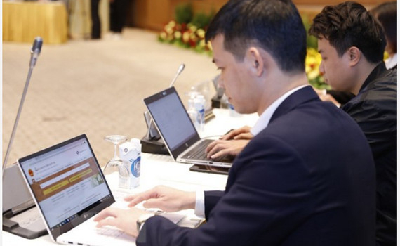 Phấn đấu năm 2022 cung cấp 100% dịch vụ c&ocirc;ng trực tuyến mức độ 4 
