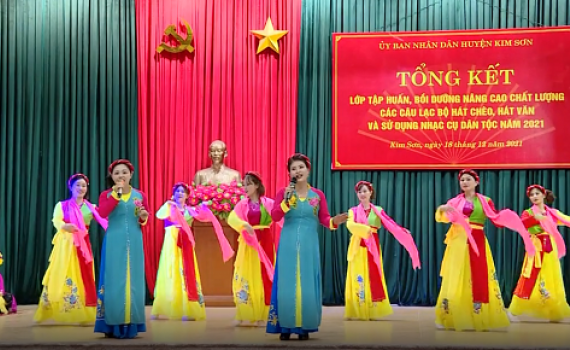 Tổng kết lớp tập huấn h&aacute;t ch&egrave;o, h&aacute;t văn v&agrave; sử dụng nhạc cụ d&acirc;n tộc