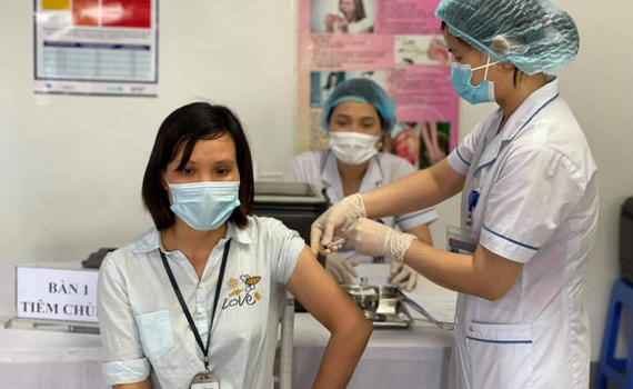 Hướng dẫn mới nhất về ti&ecirc;m vaccine ph&ograve;ng COVID-19 liều bổ sung v&agrave; nhắc lại