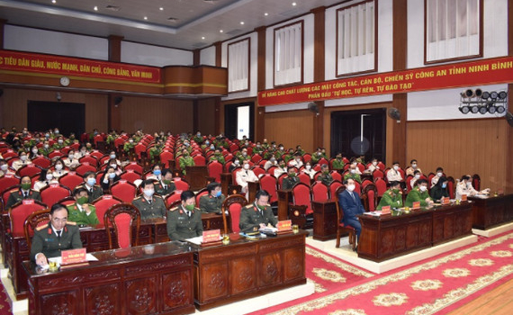 C&ocirc;ng bố Quyết định chuyển Bệnh viện từ trực thuộc Ph&ograve;ng Hậu cần sang trực thuộc C&ocirc;ng an tỉnh
