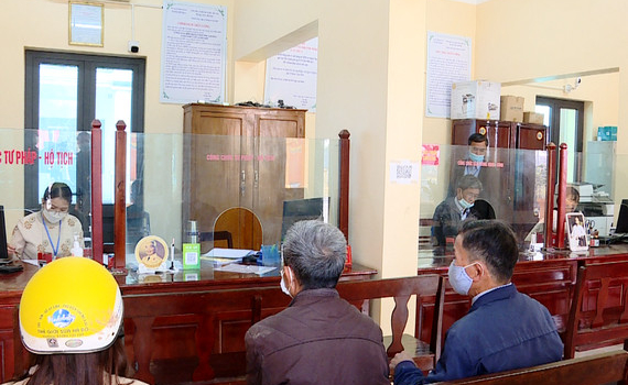 Kh&aacute;nh Nhạc đẩy mạnh chuyển đổi số
