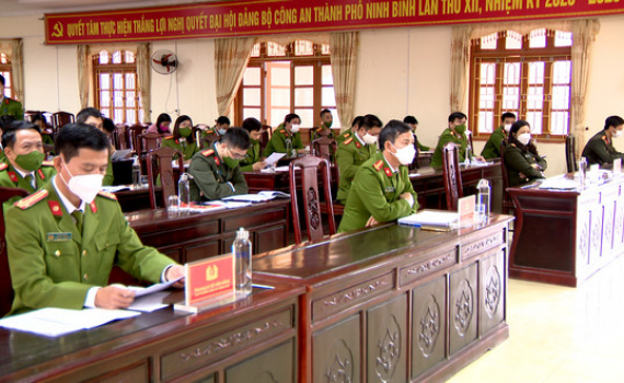 C&ocirc;ng an TP Ninh B&igrave;nh mở đợt cao điểm tấn c&ocirc;ng trấn &aacute;p tội phạm Tết Nguy&ecirc;n đ&aacute;n Nh&acirc;m Dần