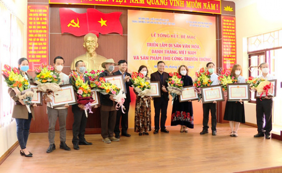 Bế mạc triển l&atilde;m &ldquo;Di sản văn h&oacute;a, danh thắng Việt Nam v&agrave; sản phẩm thủ c&ocirc;ng truyền thống&rdquo;