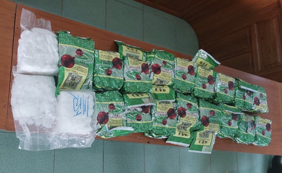 Ph&aacute;t hiện, thu giữ gần 20kg nghi l&agrave; ma t&uacute;y tr&ocirc;i dạt tr&ecirc;n biển