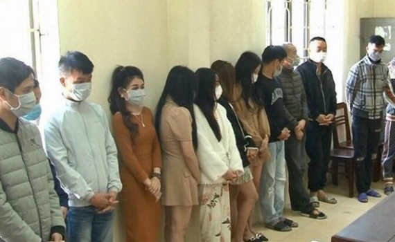 C&ocirc;ng an huyện Hoa Lư kiểm tra, ph&aacute;t hiện 17 thanh ni&ecirc;n nam, nữ sử dụng tr&aacute;i ph&eacute;p chất ma tu&yacute;