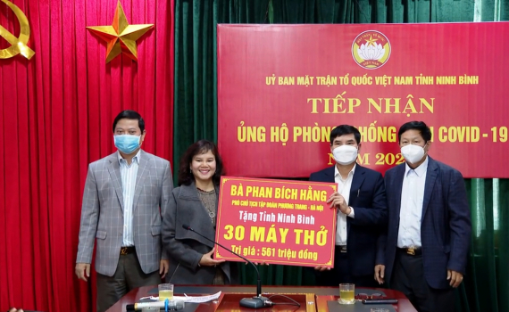 Ủy ban MTTQ Việt Nam tỉnh tiếp nhận m&aacute;y thở phục vụ điều trị bệnh nh&acirc;n Covid-19