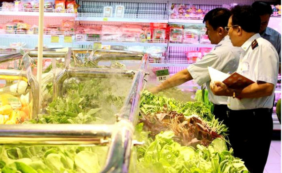 Tăng cường xử l&yacute; việc sản xuất, kinh doanh thực phẩm k&eacute;m chất lượng dịp Tết