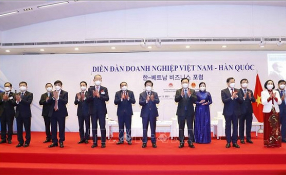 Chủ tịch Quốc hội Vương Đ&igrave;nh Huệ v&agrave; Chủ tịch Quốc hội H&agrave;n Quốc Park Byeong Seug dự Diễn đ&agrave;n Doanh nghiệp Việt Nam - H&agrave;n Quốc