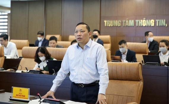Chuyển mạnh từ b&aacute;o c&aacute;o giấy sang b&aacute;o c&aacute;o điện tử