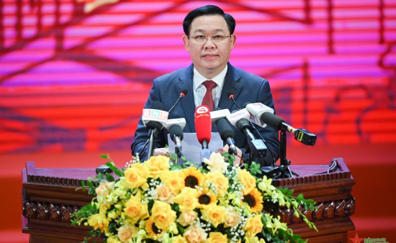 Chủ tịch Quốc hội Vương Đ&igrave;nh Huệ: Hiện thực h&oacute;a mục ti&ecirc;u, y&ecirc;u cầu chấn hưng, ph&aacute;t triển văn h&oacute;a