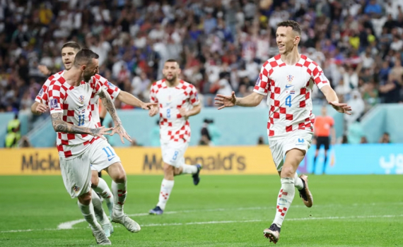 World Cup 2022: Croatia v&agrave;o v&ograve;ng tứ kết sau loạt &ldquo;đấu s&uacute;ng&rdquo; c&acirc;n n&atilde;o trước Nhật Bản