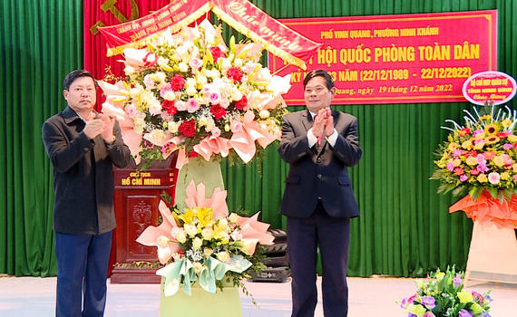 Phố Vinh Quang, phường Ninh Kh&aacute;nh tổ chức Ng&agrave;y hội Quốc ph&ograve;ng to&agrave;n d&acirc;n