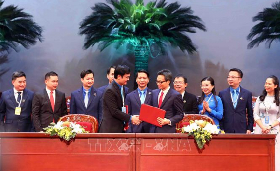 Ch&iacute;nh phủ v&agrave; Trung ương Đo&agrave;n k&yacute; kết Nghị quyết li&ecirc;n tịch giai đoạn 2022 - 2027