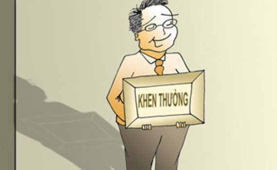 Khen đ&uacute;ng việc, thưởng đ&uacute;ng người