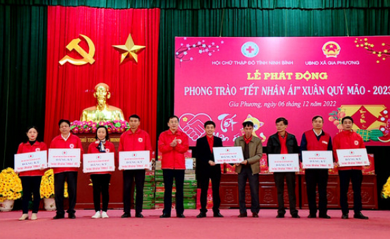 Hội Chữ thập đỏ Ninh B&igrave;nh ph&aacute;t động phong tr&agrave;o &ldquo;Tết nh&acirc;n &aacute;i&rdquo; Xu&acirc;n Qu&yacute; M&atilde;o 2023
