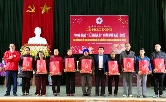 Y&ecirc;n Kh&aacute;nh ph&aacute;t động phong tr&agrave;o &ldquo;Tết nh&acirc;n &aacute;i&rdquo;