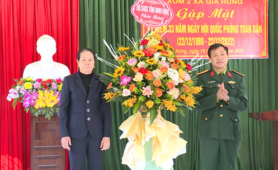  Tổ chức Ng&agrave;y hội Quốc ph&ograve;ng to&agrave;n d&acirc;n ở khu d&acirc;n cư x&oacute;m 2, x&atilde; Gia Hưng 