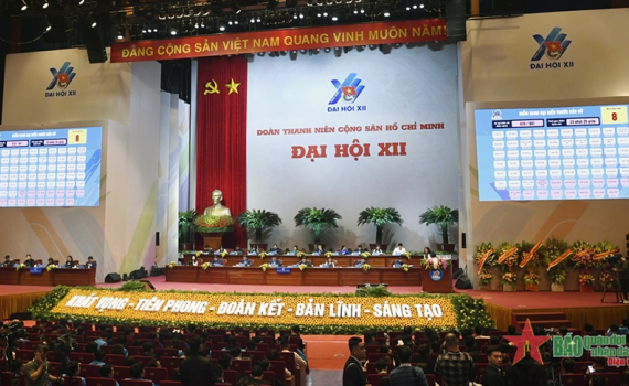Chiều 15-12, Đại hội đại biểu to&agrave;n quốc Đo&agrave;n Thanh ni&ecirc;n Cộng sản Hồ Ch&iacute; Minh bầu Ban Chấp h&agrave;nh Trung ương Đo&agrave;n