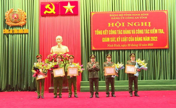 Đảng ủy C&ocirc;ng an tỉnh tổng kết c&ocirc;ng t&aacute;c Đảng, c&ocirc;ng t&aacute;c Kiểm tra, gi&aacute;m s&aacute;t, kỷ luật của Đảng.