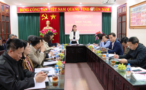 Đẩy mạnh c&aacute;c phong tr&agrave;o thi đua trong c&aacute;c cơ quan Đảng