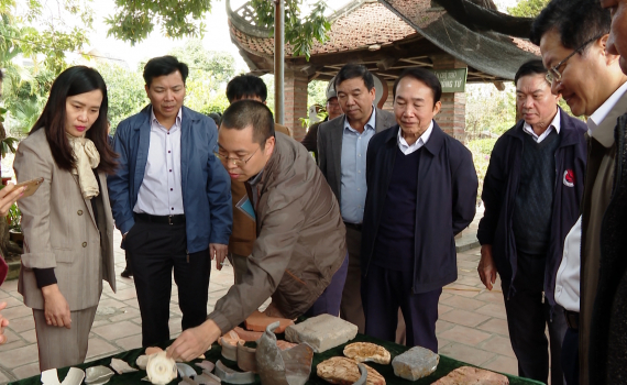 B&aacute;o c&aacute;o sơ bộ kết quả khảo cổ học tại Cố đ&ocirc; Hoa Lư