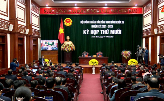 Kỳ họp thứ Mười, HĐND tỉnh kh&oacute;a XV: Tiến h&agrave;nh chất vấn v&agrave; trả lời chất vấn