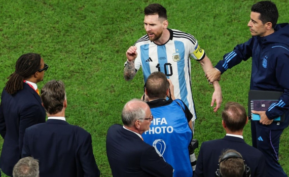 Messi c&oacute; c&ograve;n cơ hội ra s&acirc;n tại World Cup 2022 khi bị FIFA điều tra?