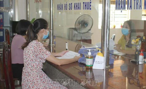 Từ 1.1.2024, giảm thuế gi&aacute; trị gia tăng 2%