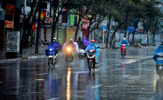 Thời tiết h&ocirc;m nay (12-12): H&agrave; Nội v&agrave; nhiều nơi tr&ecirc;n cả nước c&oacute; mưa