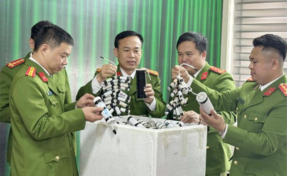 Bộ C&ocirc;ng an hướng dẫn người d&acirc;n quy định về quản l&yacute; v&agrave; sử dụng ph&aacute;o