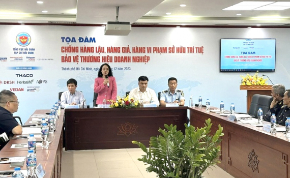 H&agrave;ng giả, h&agrave;ng lậu tr&agrave;n lan tr&ecirc;n s&agrave;n thương mại điện tử