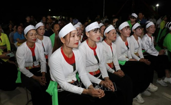 Nghị quyết Hội nghị Trung ương 8 kh&oacute;a XIII về tiếp tục ph&aacute;t huy truyền thống, sức mạnh đại đo&agrave;n kết to&agrave;n d&acirc;n tộc, x&acirc;y dựng đất nước ta ng&agrave;y c&agrave;ng phồn vinh, hạnh ph&uacute;c