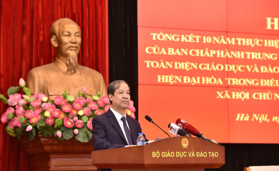 Tiền lương gi&aacute;o vi&ecirc;n phải được xếp cao nhất trong hệ thống thang bậc lương h&agrave;nh ch&iacute;nh sự nghiệp