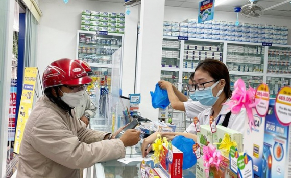 Quy định mới về tr&aacute;ch nhiệm k&ecirc; khai gi&aacute; thuốc của cơ sở kinh doanh dược