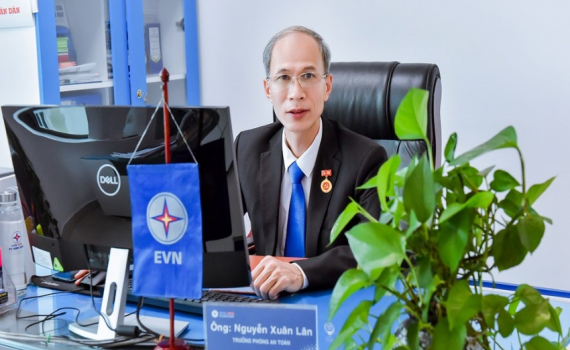 Người giảng vi&ecirc;n nhiệt huyết bền bỉ kiến tạo tri thức