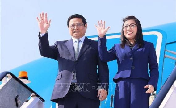 Thủ tướng Ch&iacute;nh phủ Phạm Minh Ch&iacute;nh v&agrave; Phu nh&acirc;n kết th&uacute;c chuyến tham dự Hội nghị COP 28 tại UAE