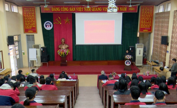 Bồi dưỡng nghiệp vụ n&acirc;ng cao phẩm chất v&agrave; đạo đức nh&agrave; gi&aacute;o tại Trường THPT Nguyễn C&ocirc;ng Trứ 