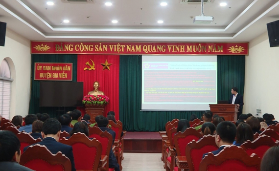 Gia Viễn bồi dưỡng chuy&ecirc;n m&ocirc;n, nghiệp vụ cho c&aacute;n bộ, c&ocirc;ng chức Bộ phận một cửa