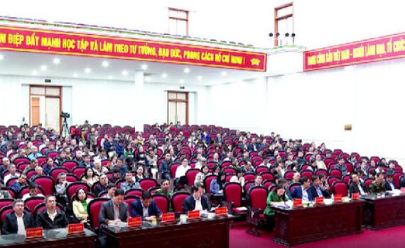 Đại biểu Quốc hội tỉnh tiếp x&uacute;c với cử tri th&agrave;nh phố Tam Điệp