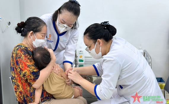 Kiểm so&aacute;t chặt, kh&ocirc;ng để bệnh sởi b&ugrave;ng ph&aacute;t