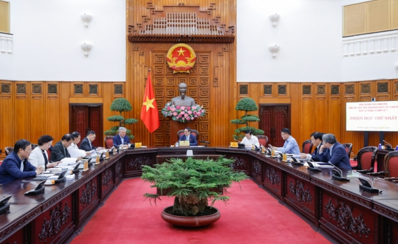 Th&ocirc;ng b&aacute;o Kết luận của Ban Chỉ đạo về tổng kết việc thực hiện Nghị quyết số 18-NQ/TW tại Phi&ecirc;n họp thứ nhất